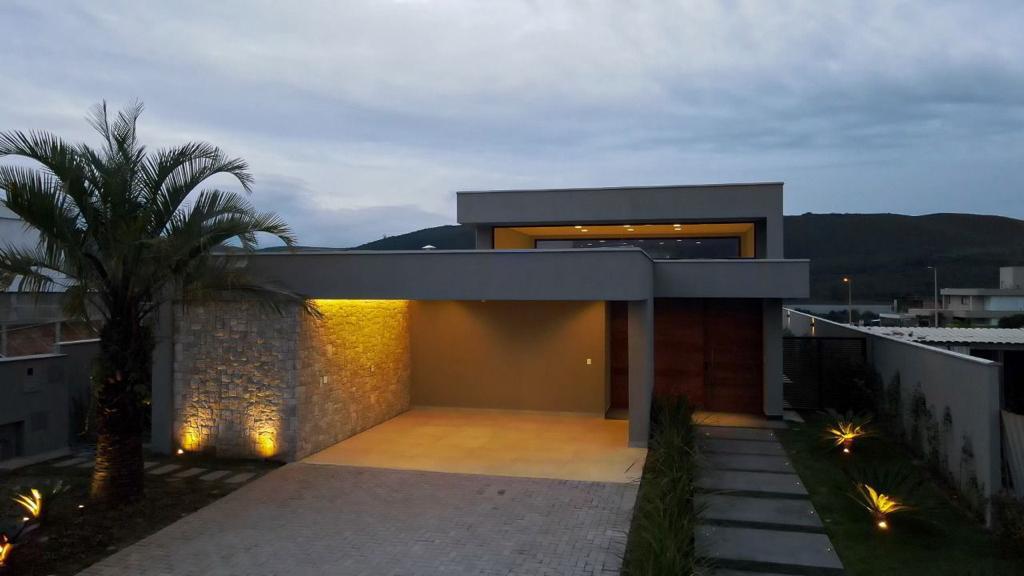 Casa de Condomínio à venda com 4 quartos, 295m² - Foto 4