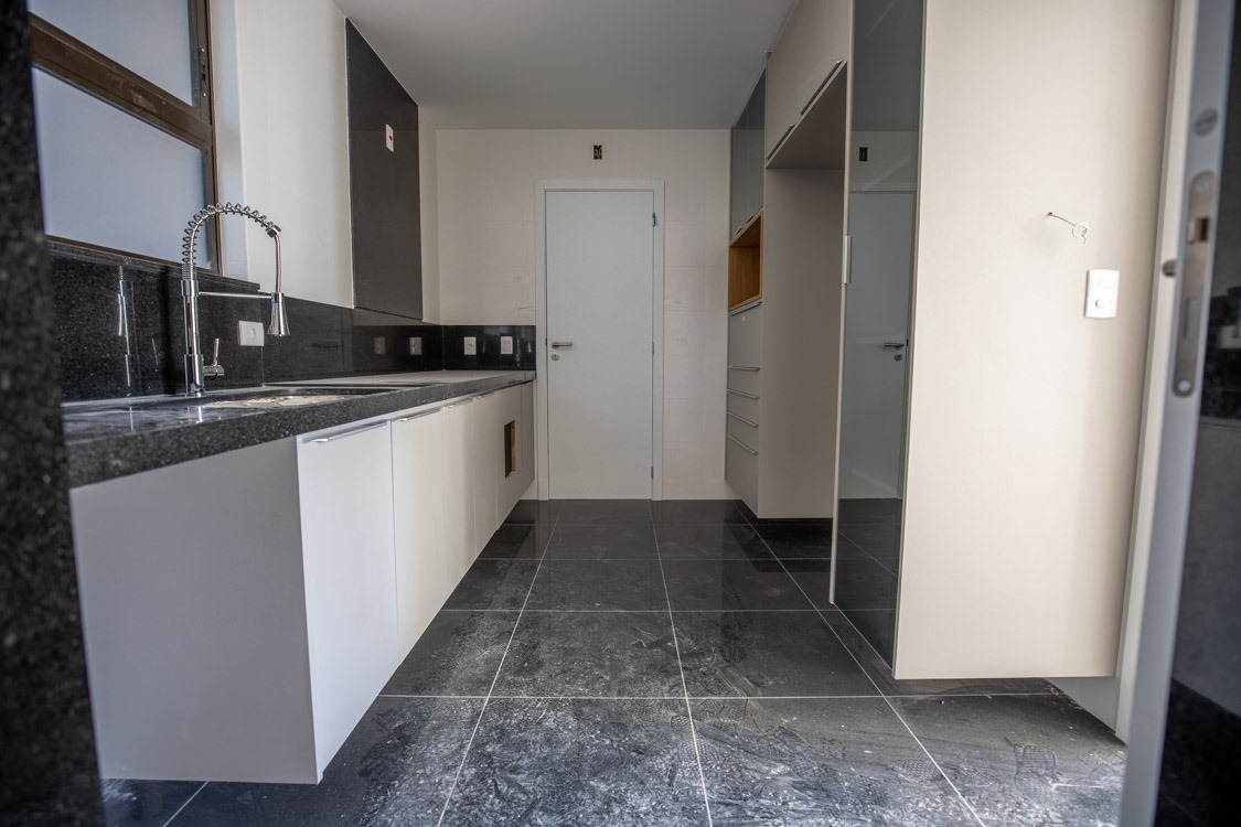 Apartamento à venda com 4 quartos, 130m² - Foto 7