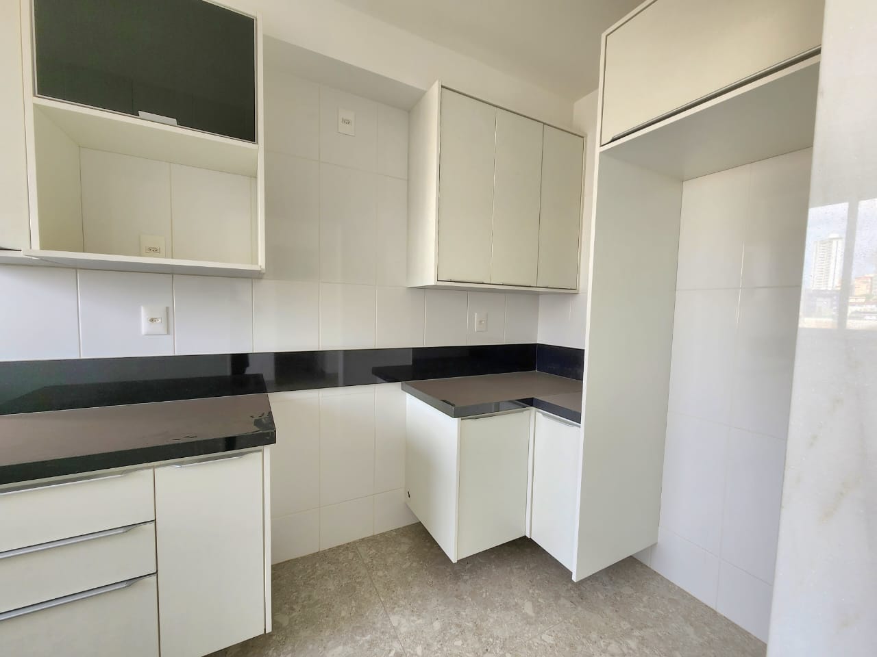 Apartamento à venda com 2 quartos, 66m² - Foto 6