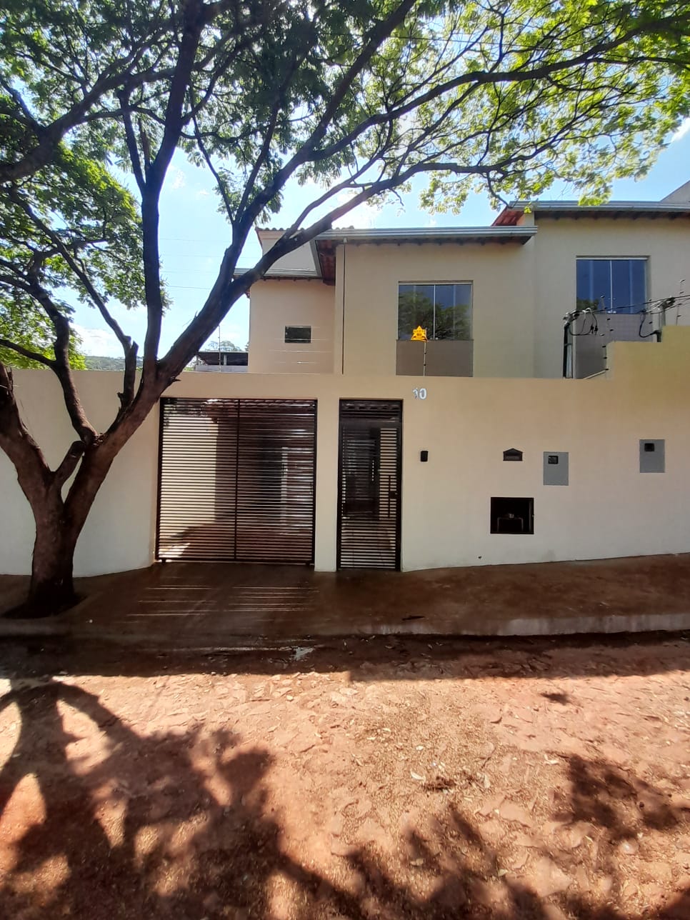 Casa à venda com 3 quartos, 101m² - Foto 2