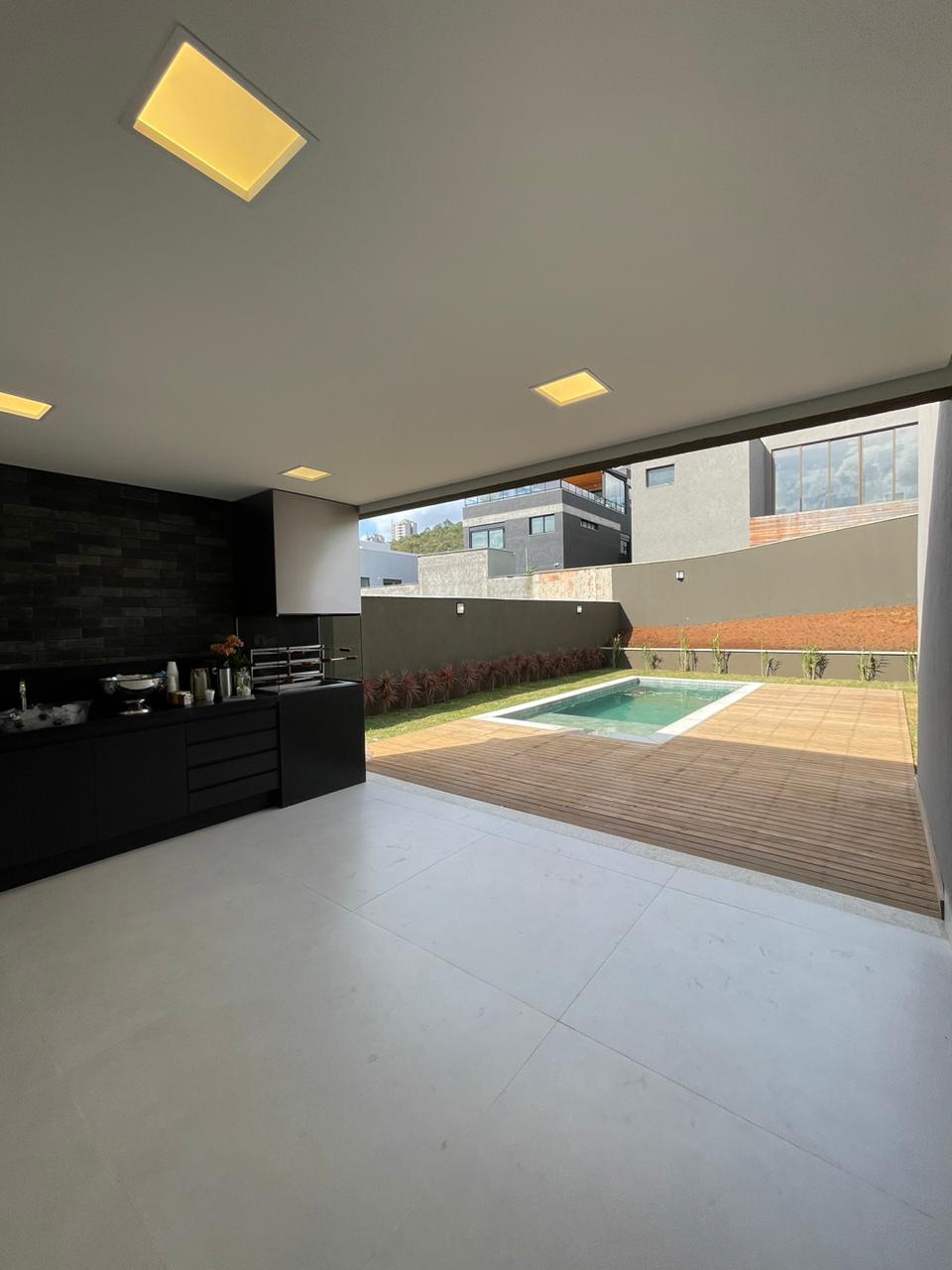 Casa de Condomínio à venda com 4 quartos, 329m² - Foto 17