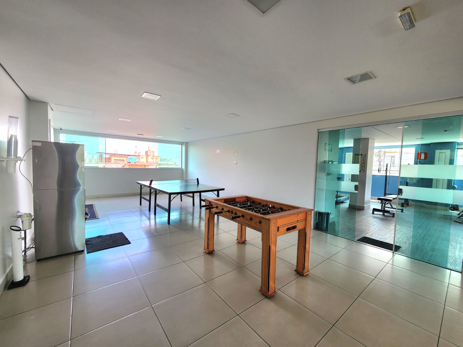 Apartamento à venda com 2 quartos, 64m² - Foto 9