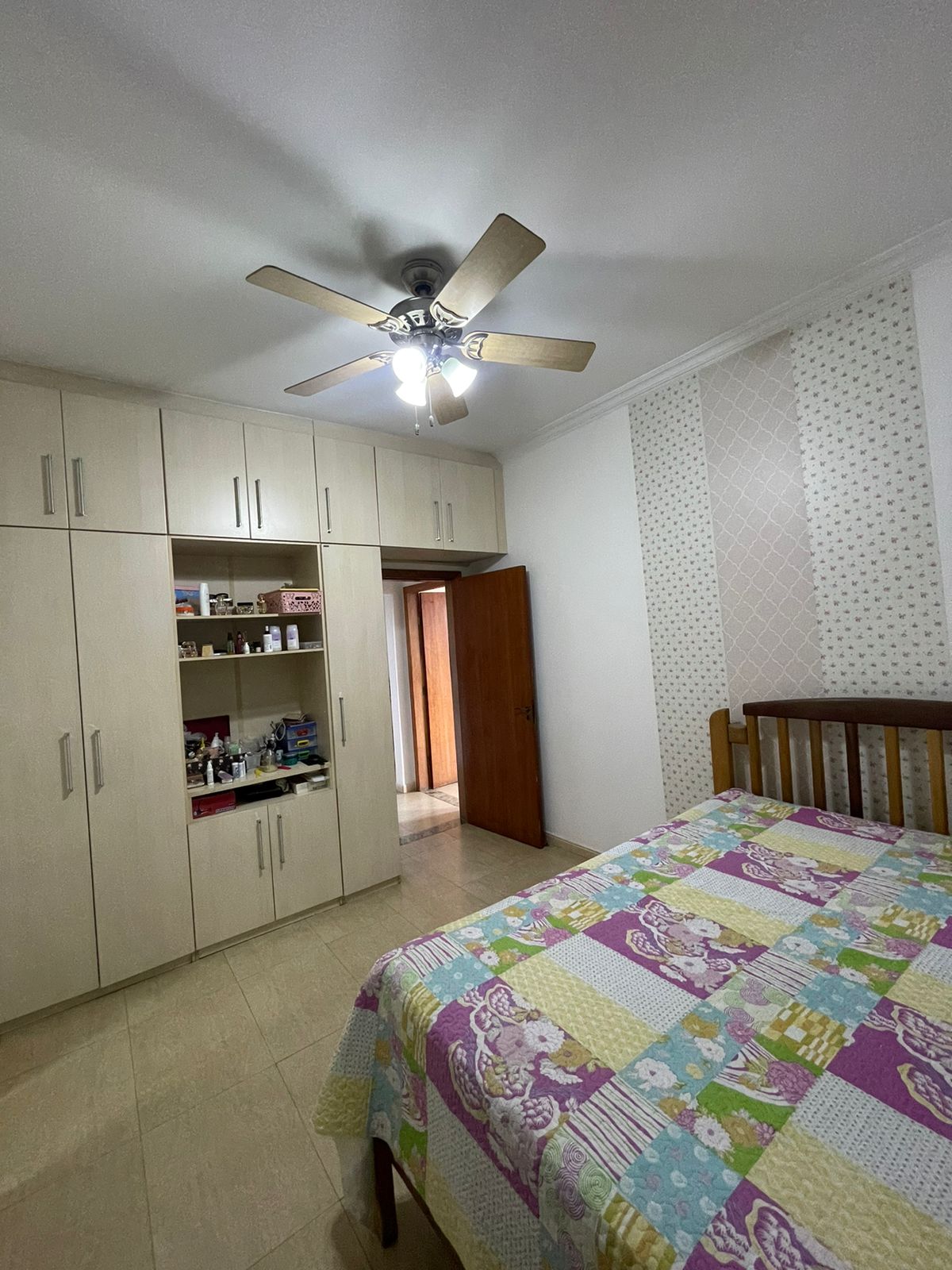 Apartamento para alugar com 6 quartos, 1000m² - Foto 9