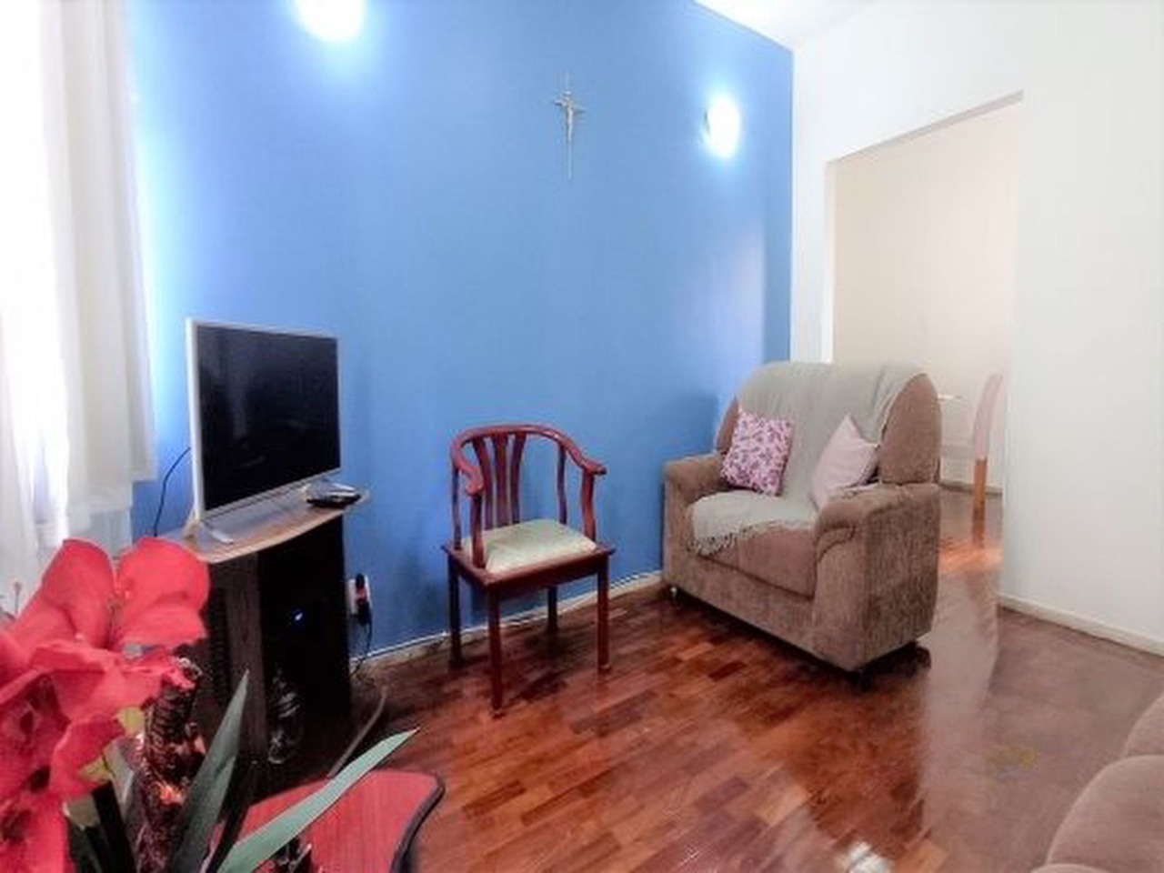 Apartamento à venda com 3 quartos, 95m² - Foto 2