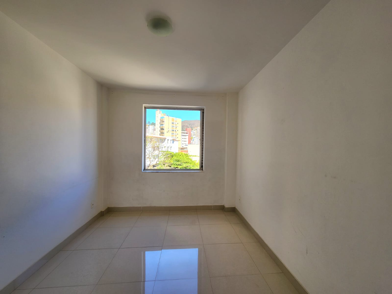 Apartamento à venda com 4 quartos, 139m² - Foto 19