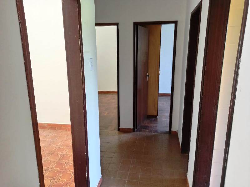 Casa à venda com 7 quartos, 291m² - Foto 25