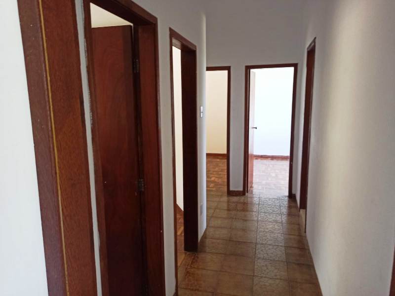 Casa à venda com 7 quartos, 291m² - Foto 22