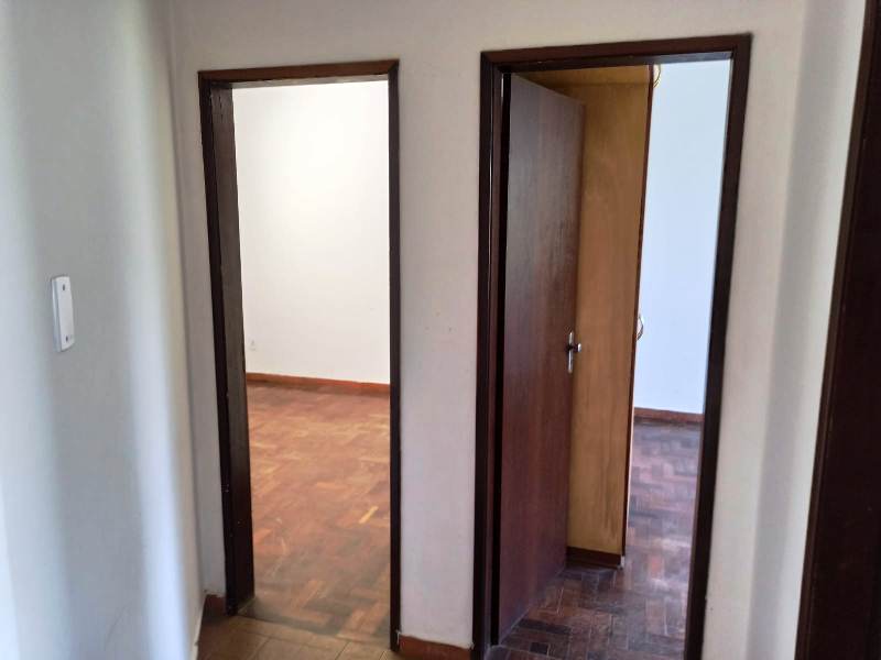 Casa à venda com 7 quartos, 291m² - Foto 24