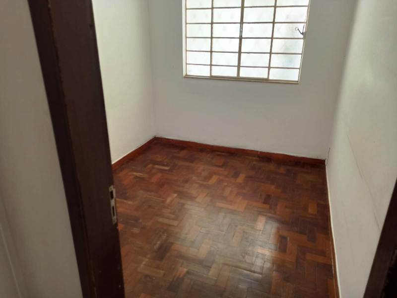 Casa à venda com 7 quartos, 291m² - Foto 23