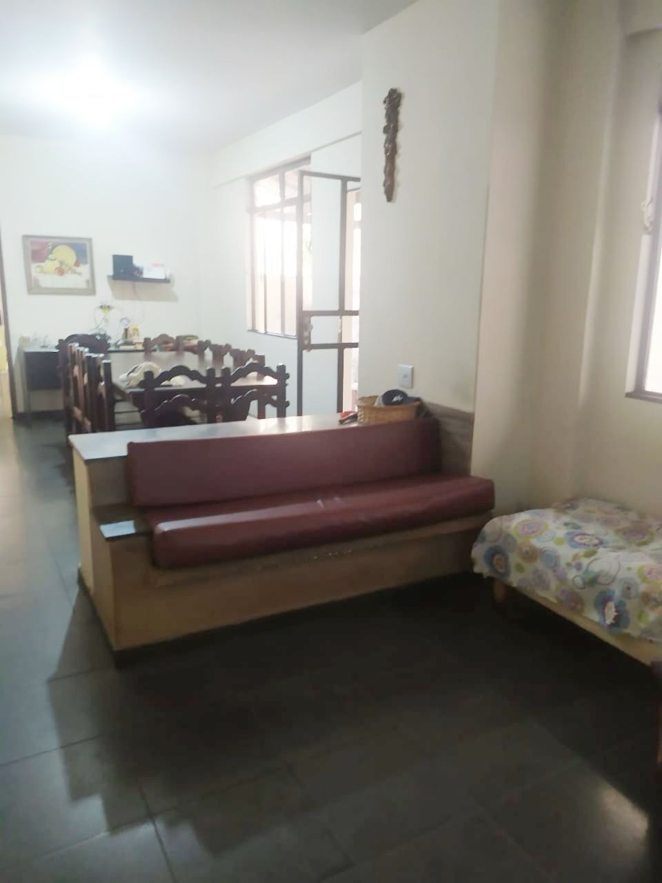 Apartamento à venda com 4 quartos, 270m² - Foto 2