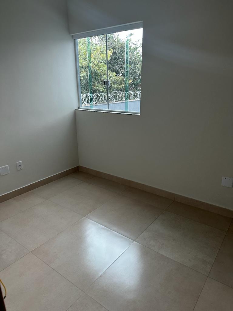 Casa à venda com 2 quartos, 50m² - Foto 11