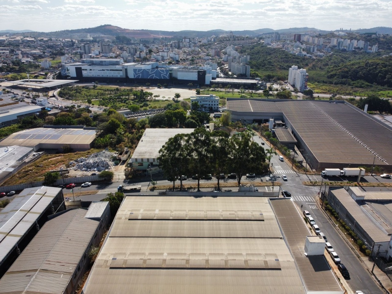 Depósito-Galpão-Armazém à venda, 3850m² - Foto 9