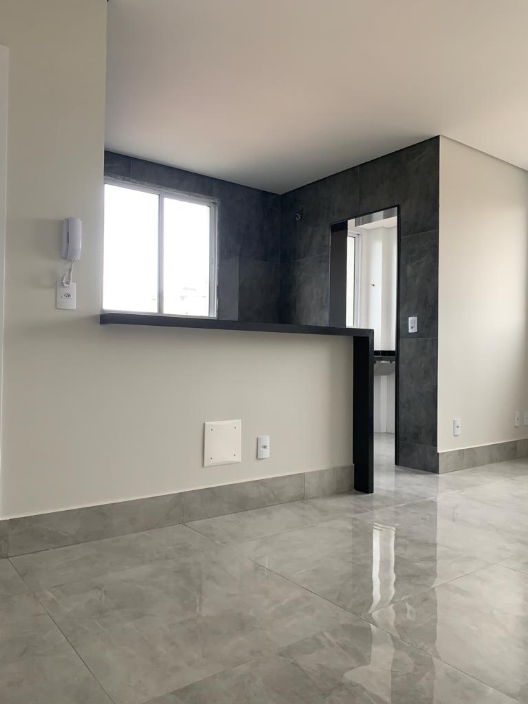 Apartamento à venda com 2 quartos, 94m² - Foto 1