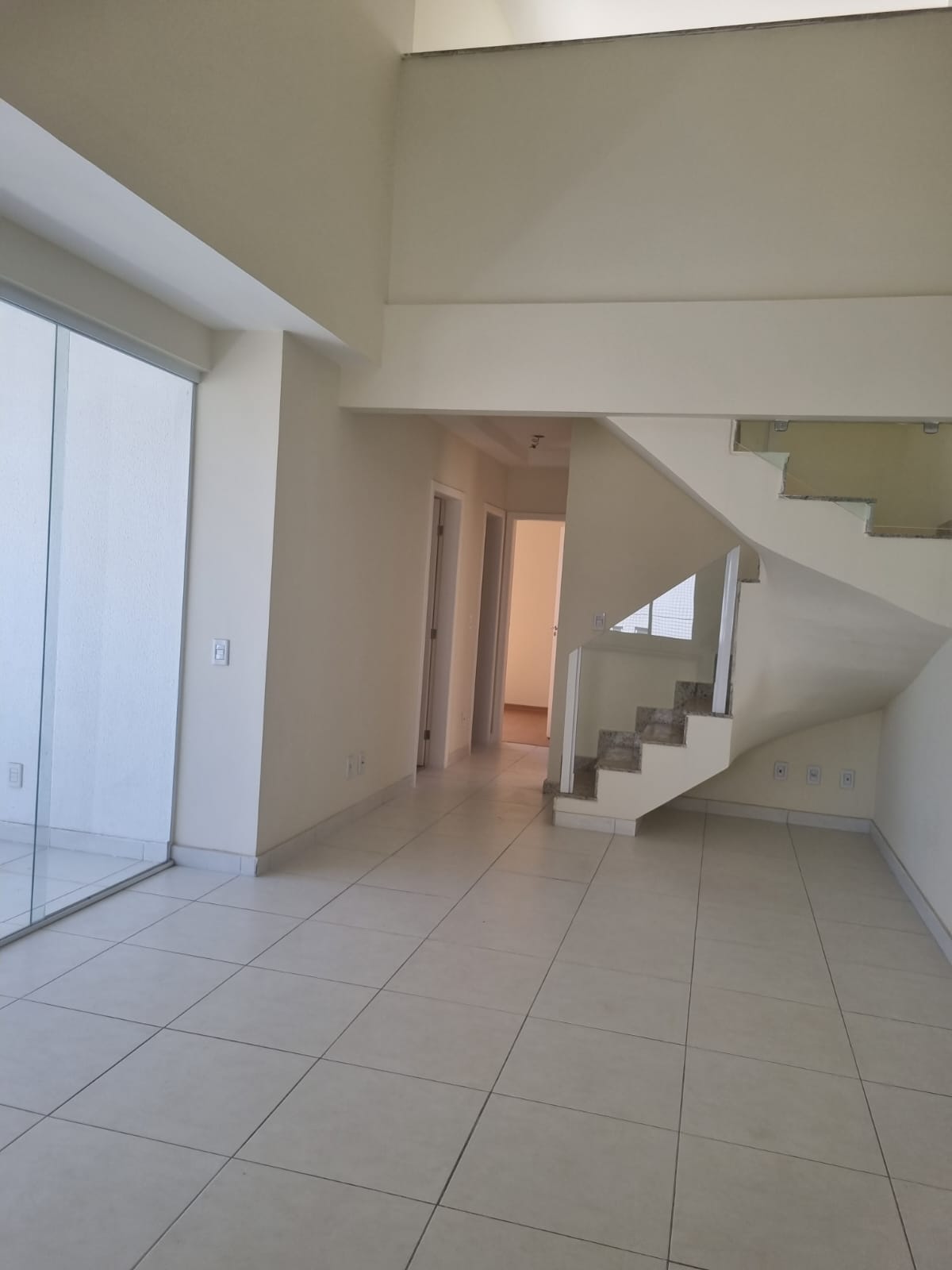 Cobertura à venda com 3 quartos, 161m² - Foto 1