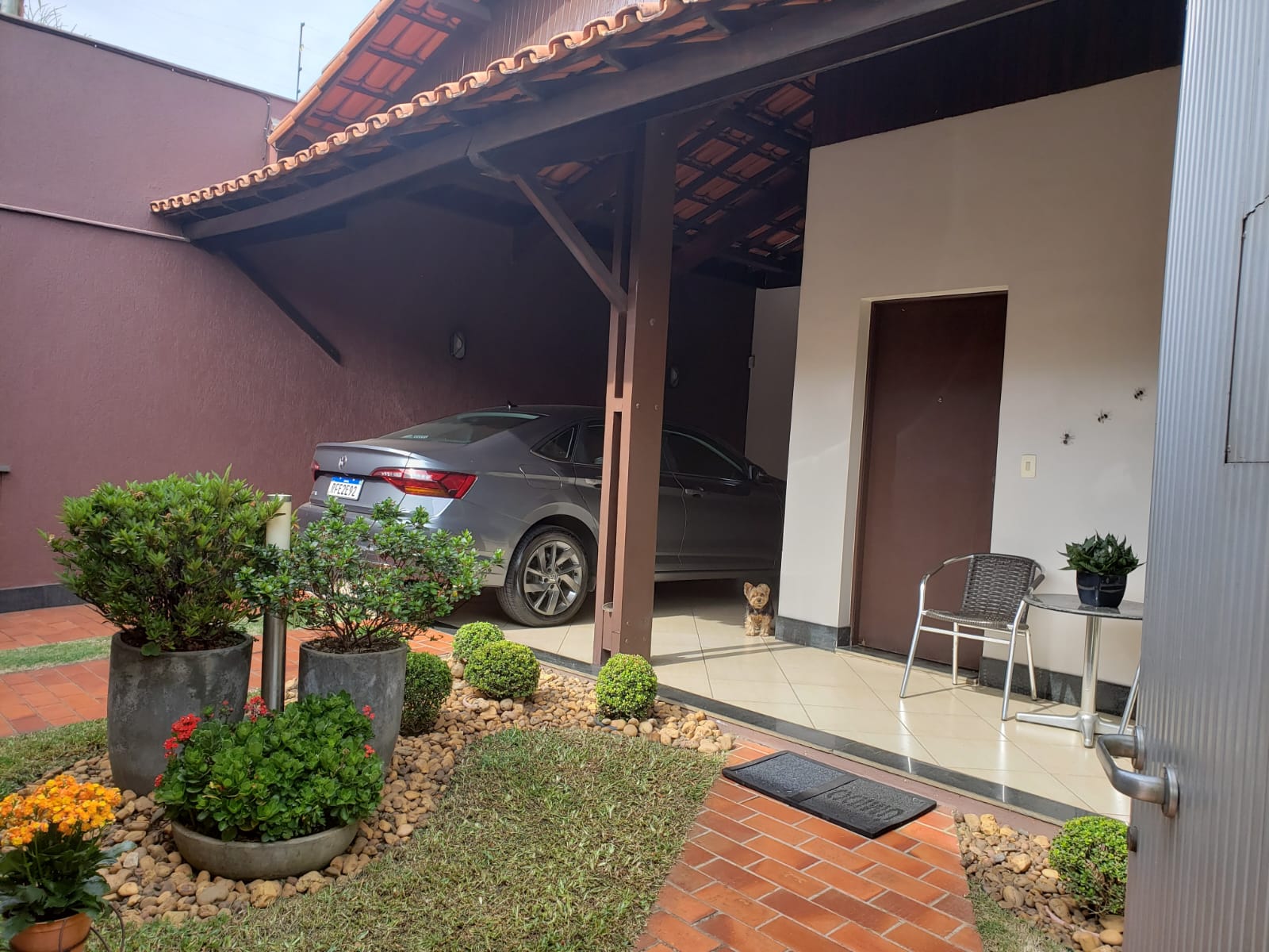 Casa à venda com 4 quartos, 80m² - Foto 1