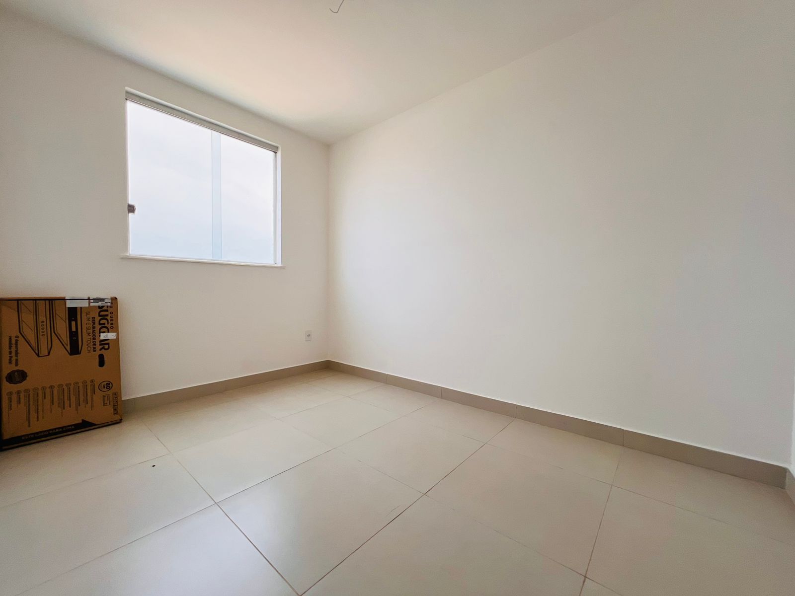 Apartamento à venda com 2 quartos, 65m² - Foto 3