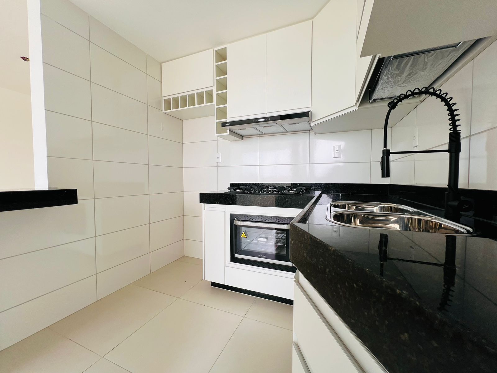 Apartamento à venda com 2 quartos, 65m² - Foto 5