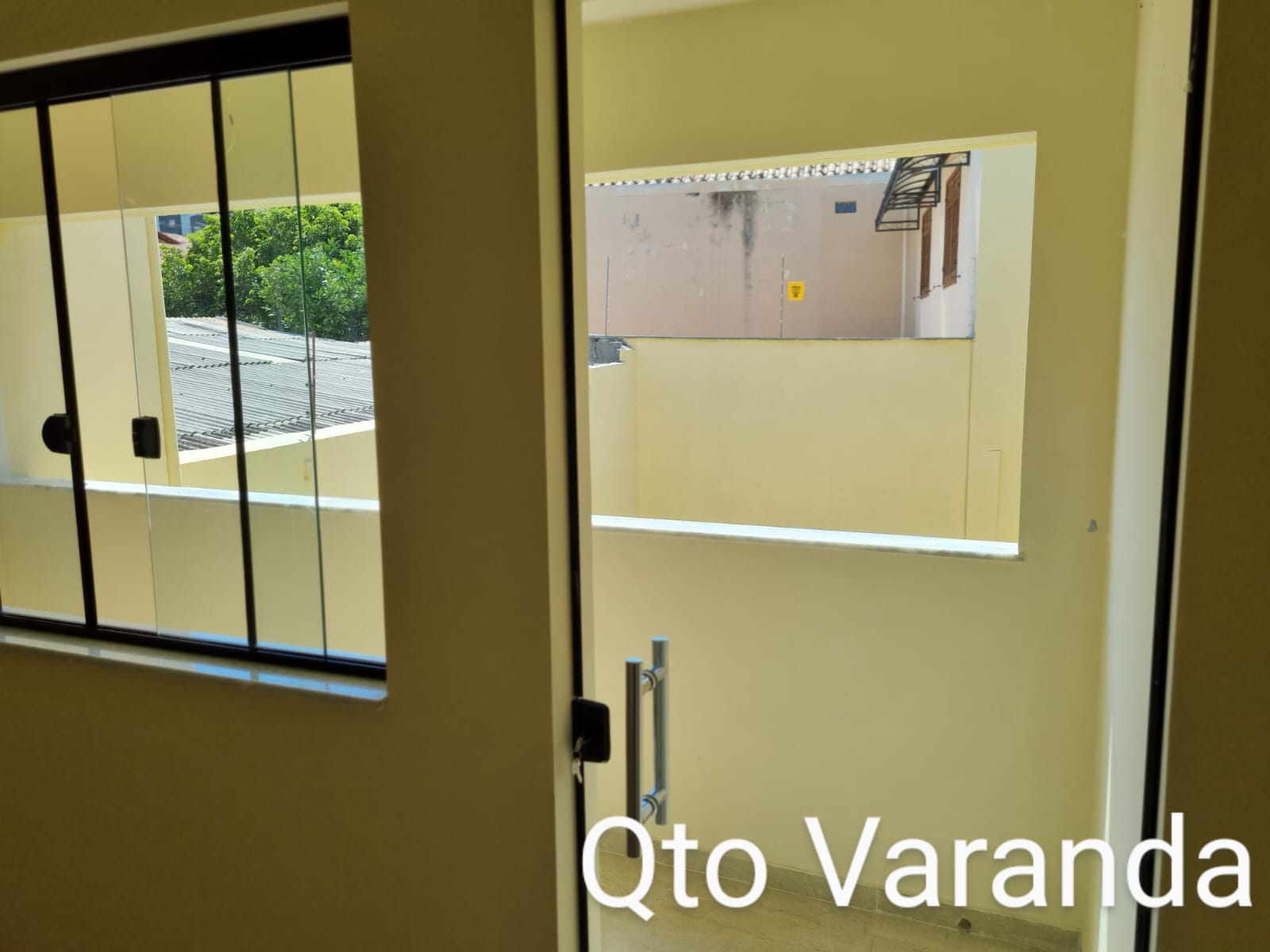 Casa à venda com 2 quartos, 100m² - Foto 11