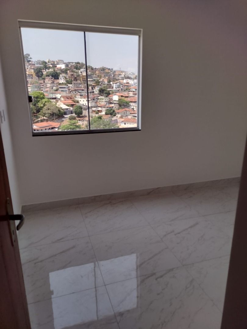 Apartamento à venda com 3 quartos - Foto 5