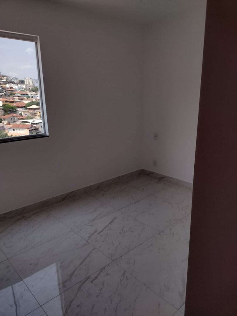 Apartamento à venda com 3 quartos - Foto 4