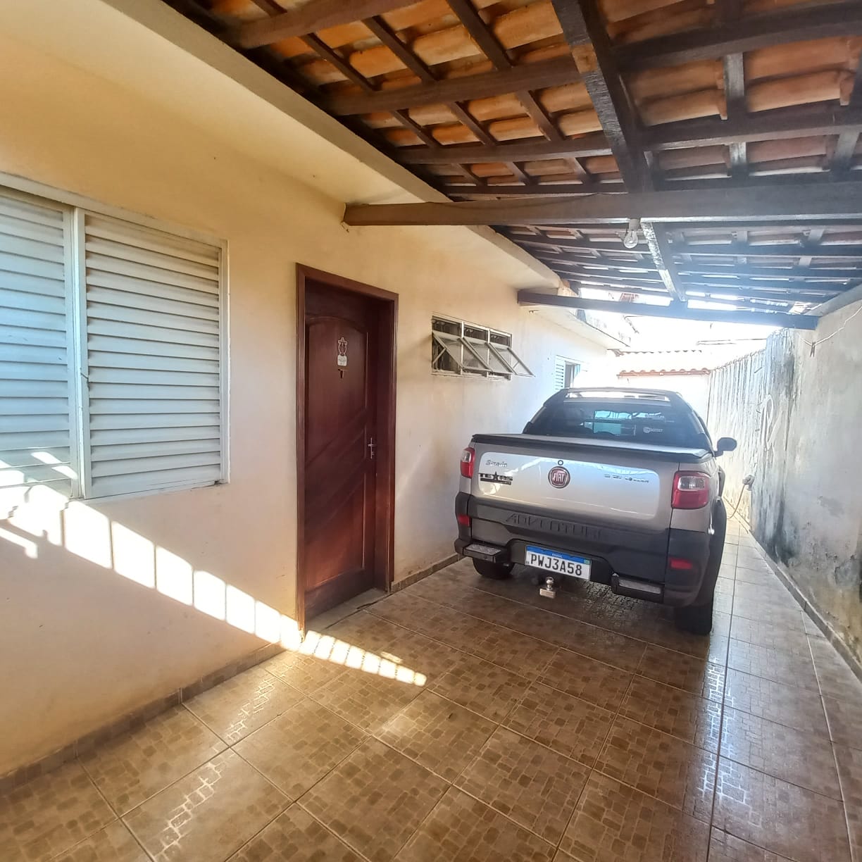 Casa à venda com 3 quartos, 150m² - Foto 2