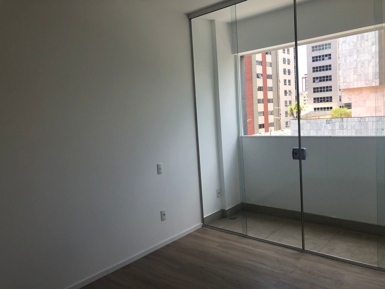 Apartamento à venda com 2 quartos, 95m² - Foto 4