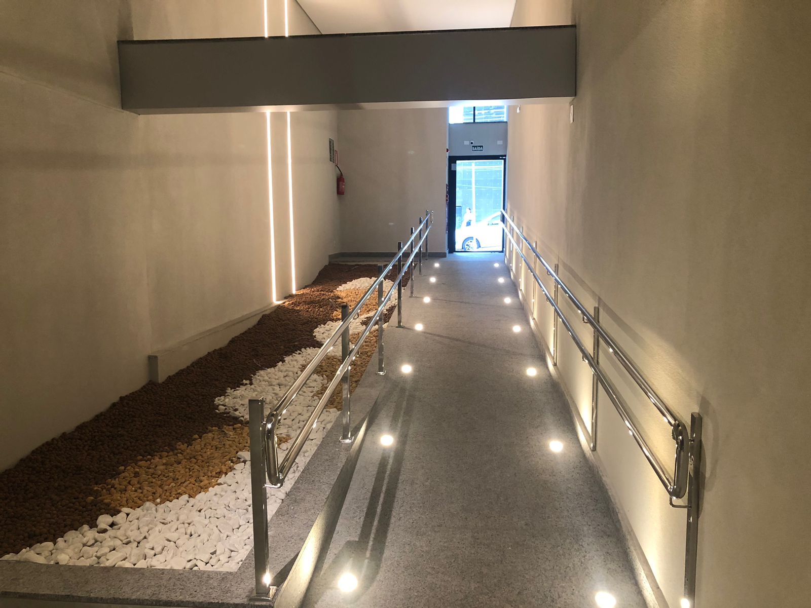 Apartamento à venda com 2 quartos, 95m² - Foto 17