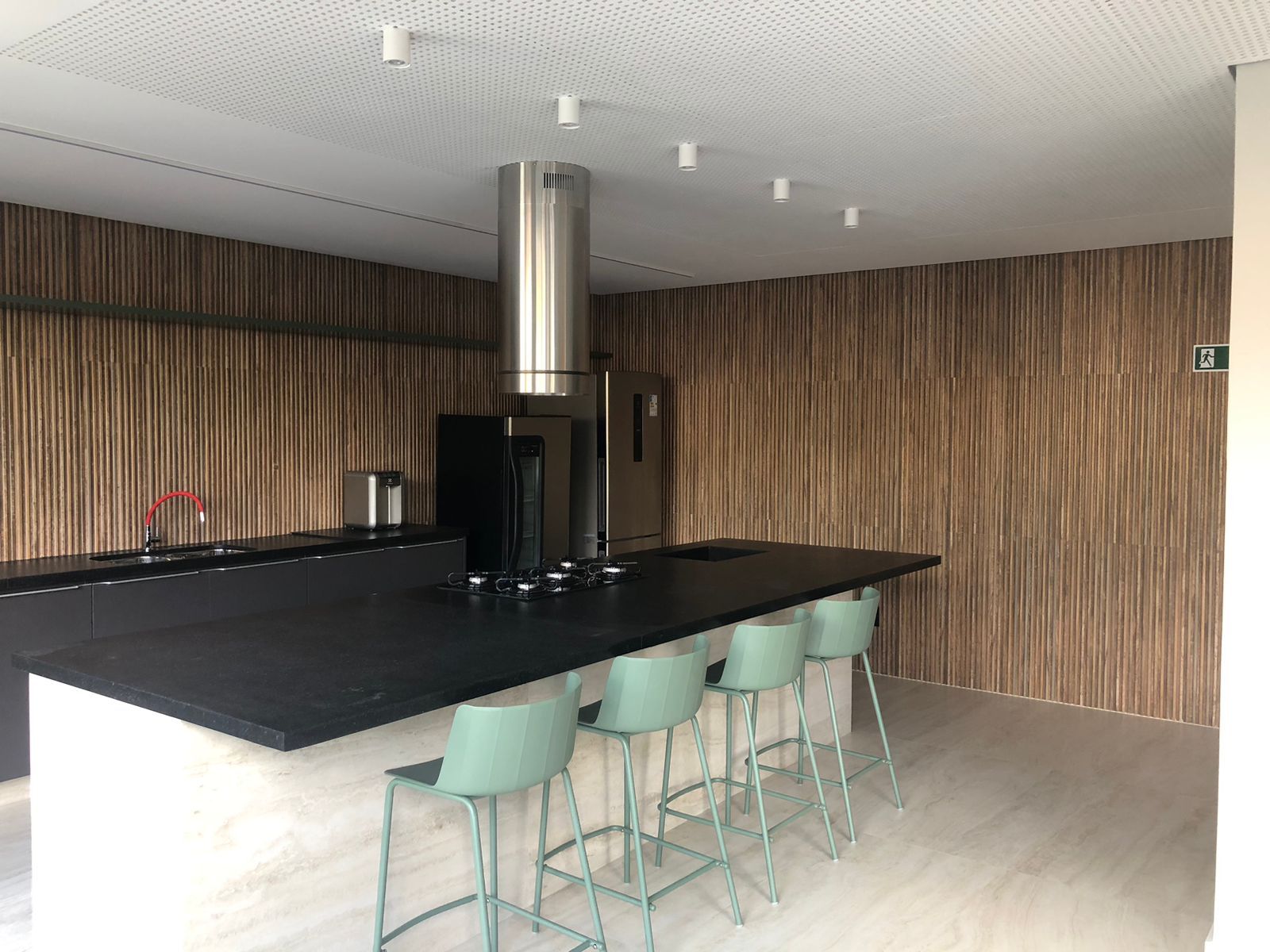 Apartamento à venda com 2 quartos, 95m² - Foto 20