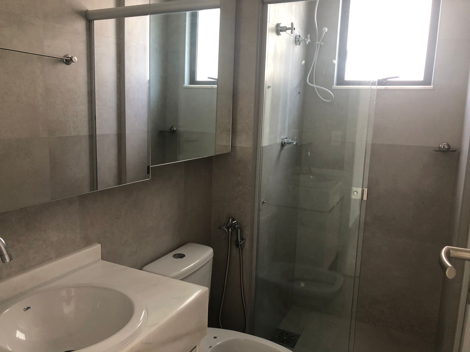 Apartamento à venda com 2 quartos, 95m² - Foto 1