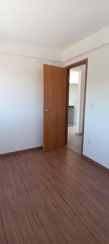 Apartamento à venda com 2 quartos, 60m² - Foto 12