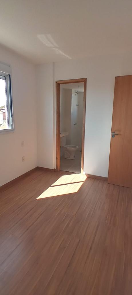 Apartamento à venda com 2 quartos, 60m² - Foto 2