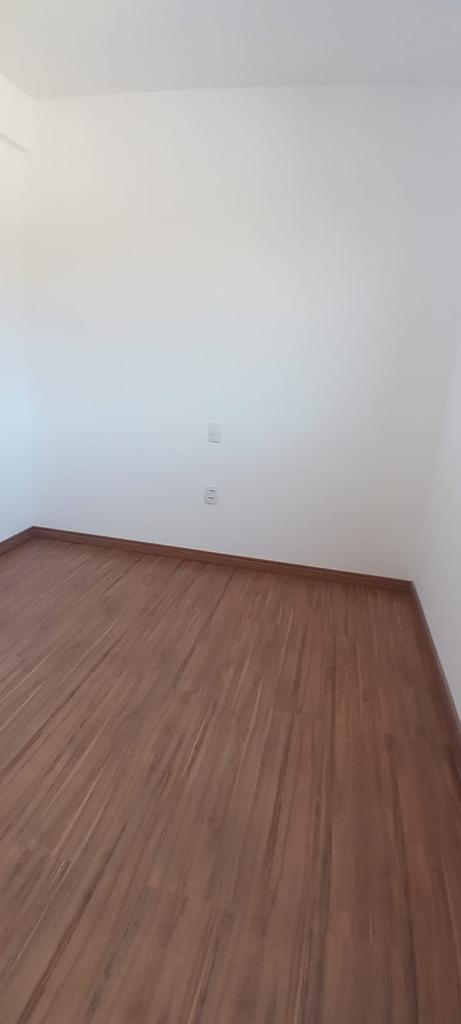 Apartamento à venda com 2 quartos, 60m² - Foto 13