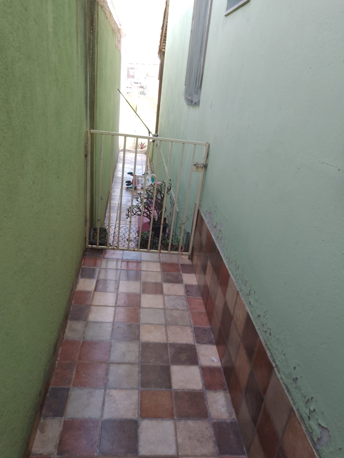 Casa à venda com 3 quartos, 100m² - Foto 8