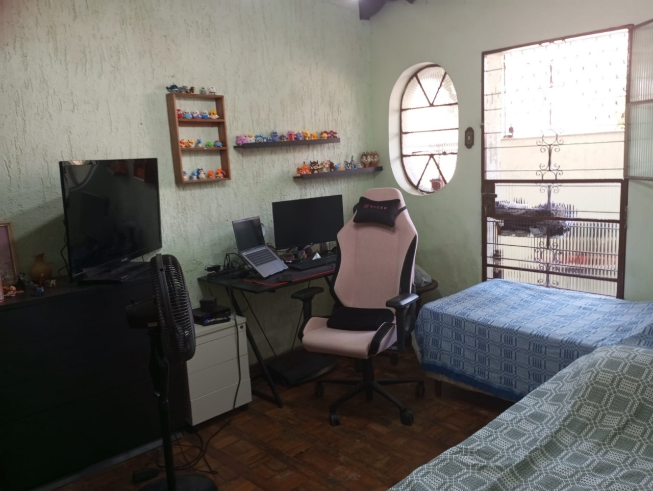 Casa à venda com 3 quartos, 197m² - Foto 4