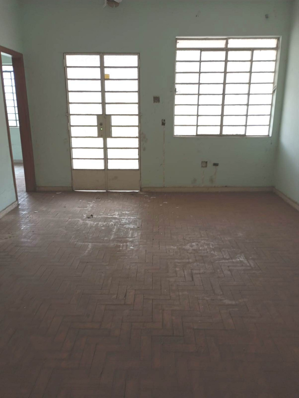 Casa à venda com 4 quartos, 200m² - Foto 4