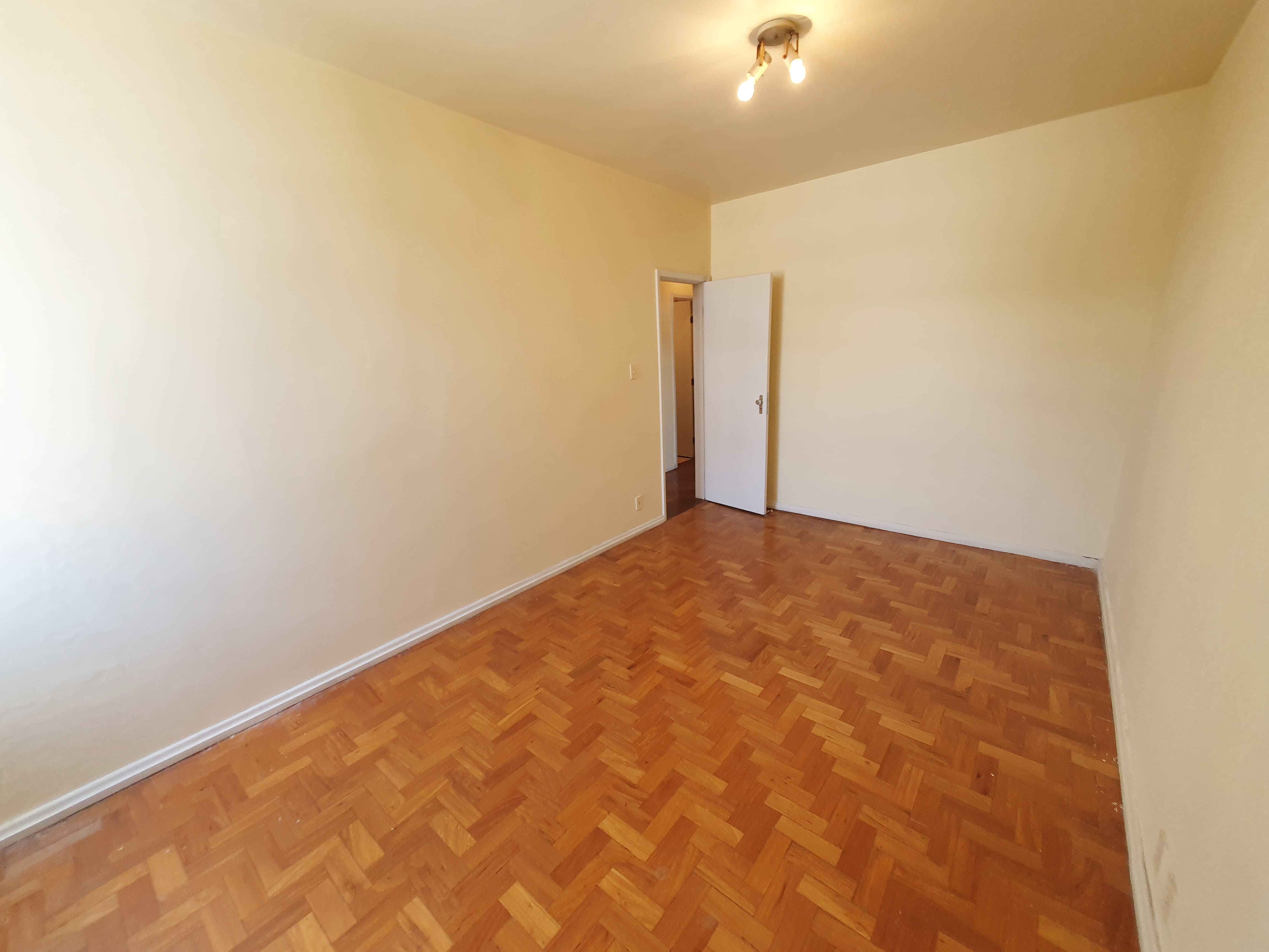 Apartamento à venda com 3 quartos, 135m² - Foto 13