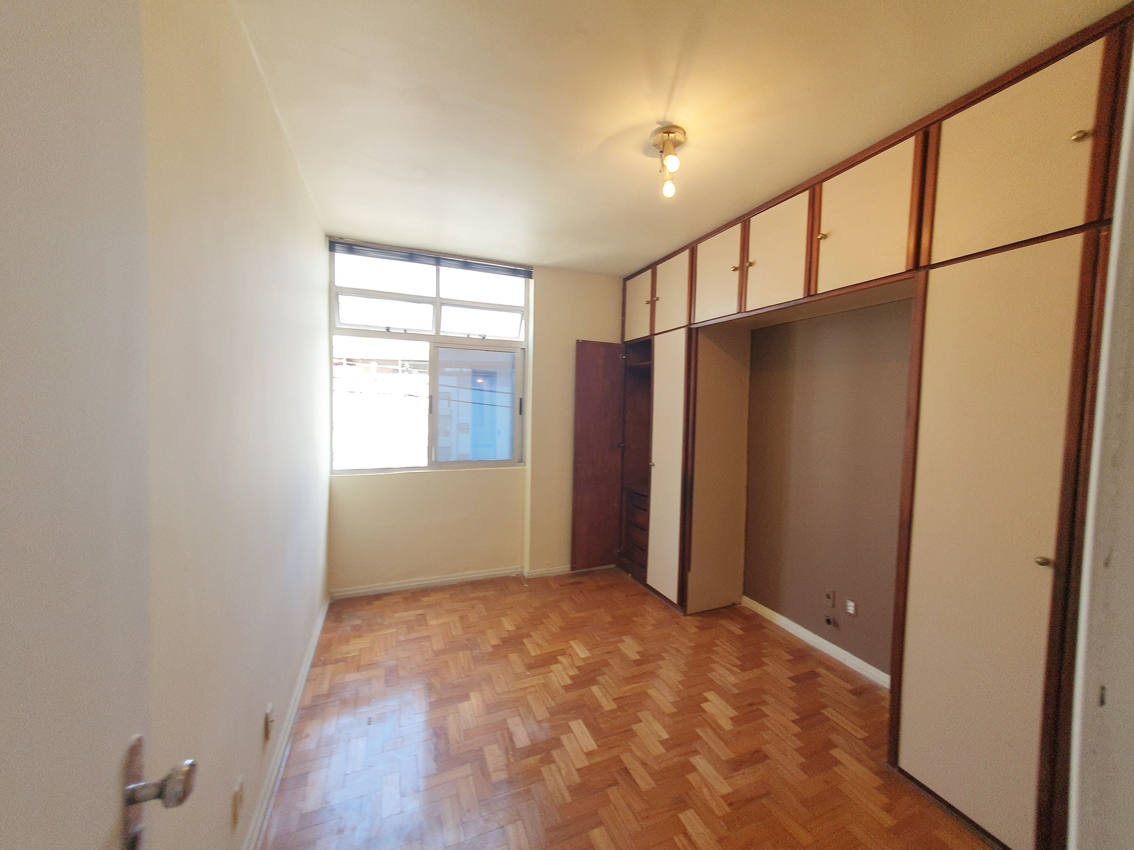 Apartamento à venda com 3 quartos, 135m² - Foto 5