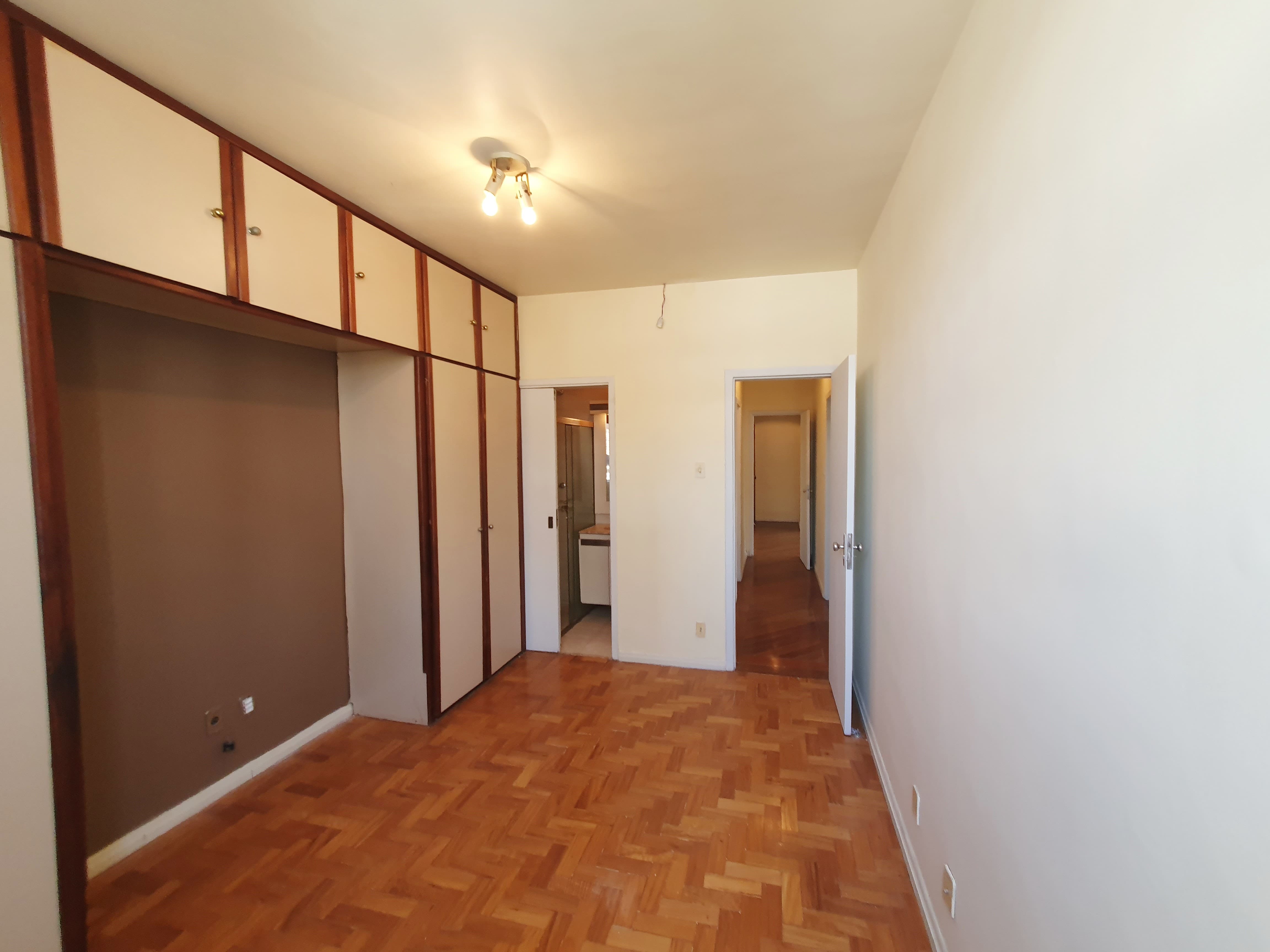 Apartamento à venda com 3 quartos, 135m² - Foto 6