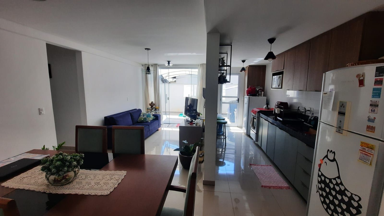 Apartamento à venda com 3 quartos, 206m² - Foto 2