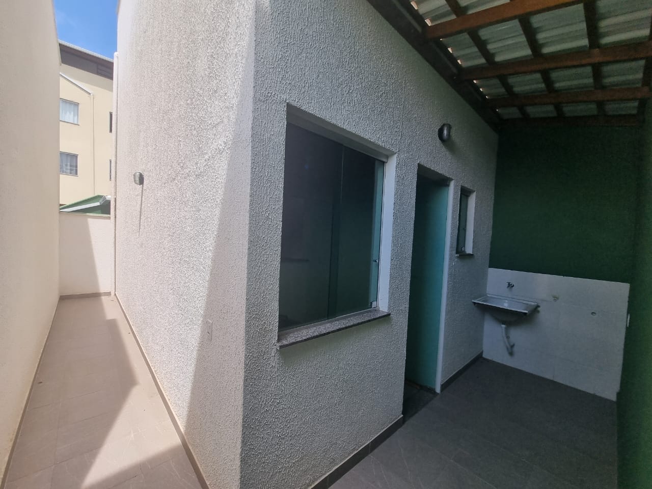 Casa à venda com 2 quartos, 60m² - Foto 10