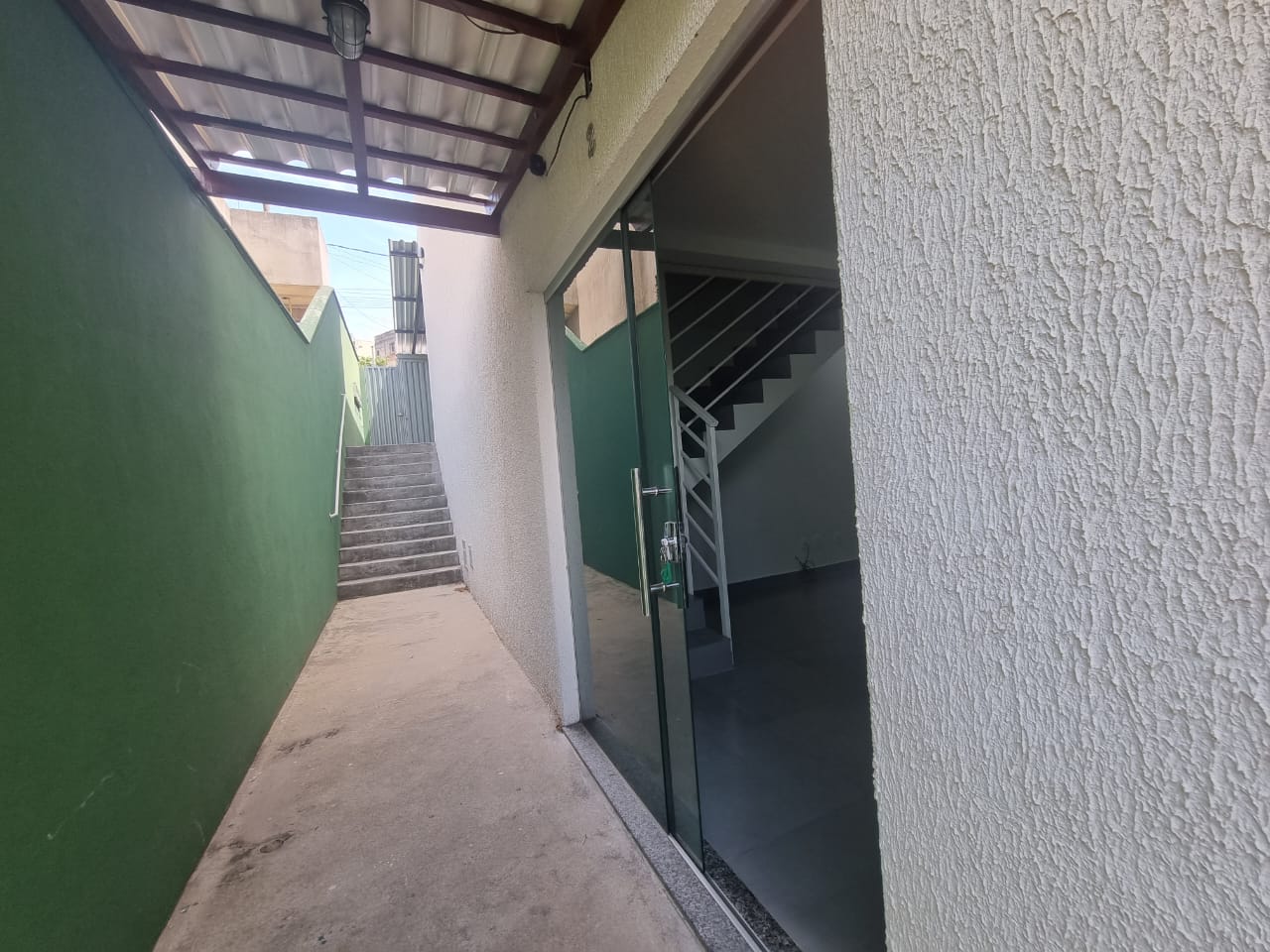 Casa à venda com 2 quartos, 60m² - Foto 11