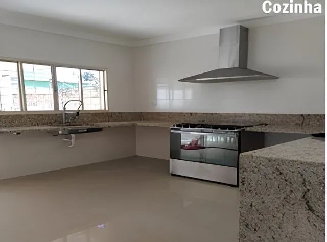 Casa à venda com 2 quartos, 1000m² - Foto 2