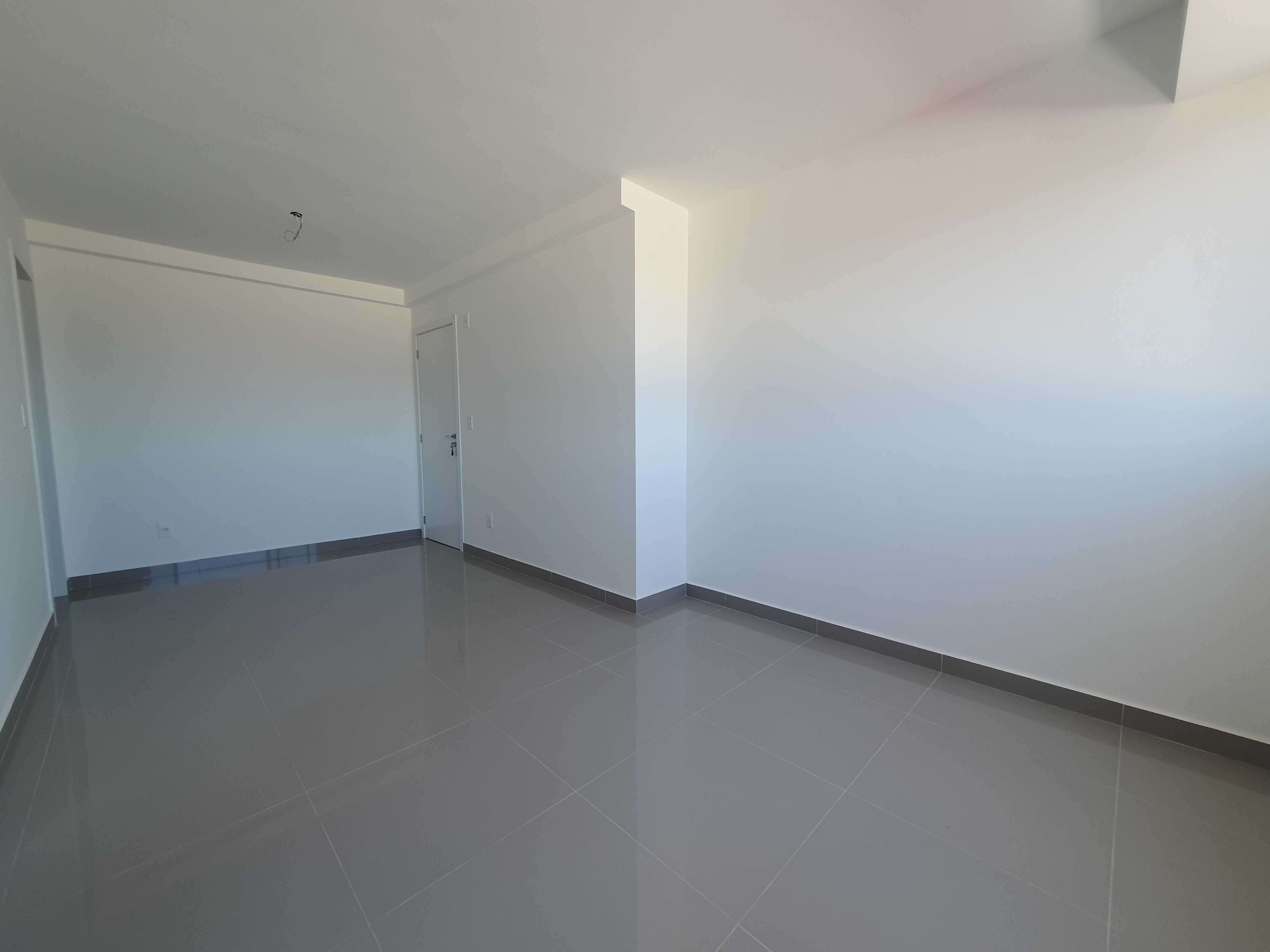 Apartamento à venda com 3 quartos, 149m² - Foto 2