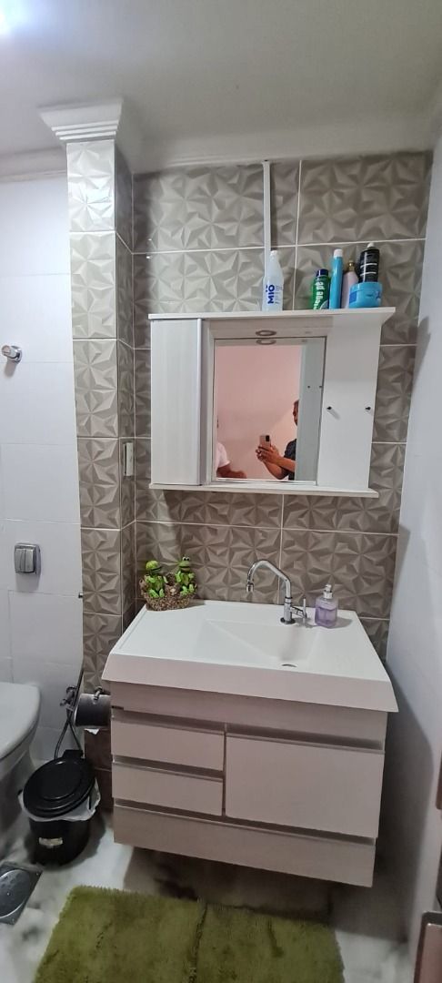 Apartamento à venda com 3 quartos, 75m² - Foto 18