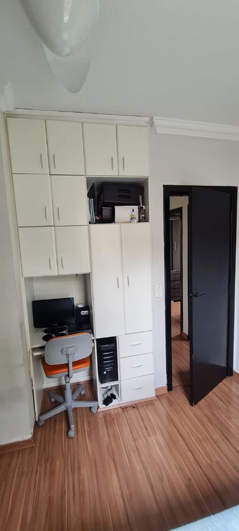 Apartamento à venda com 3 quartos, 75m² - Foto 9