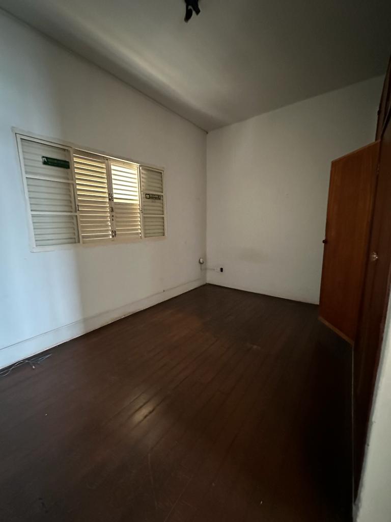 Casa à venda com 3 quartos, 300m² - Foto 13