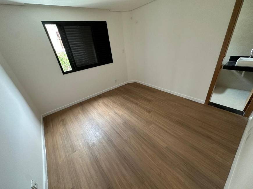 Apartamento à venda com 3 quartos, 77m² - Foto 14