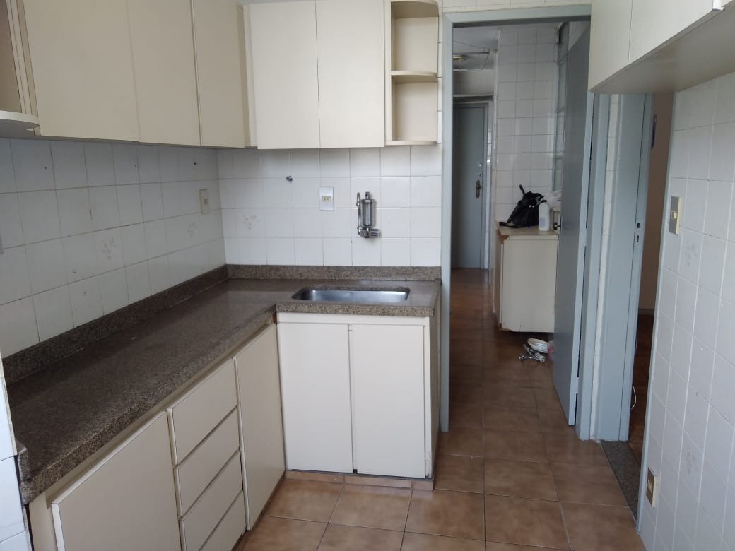 Apartamento à venda com 3 quartos, 90m² - Foto 3