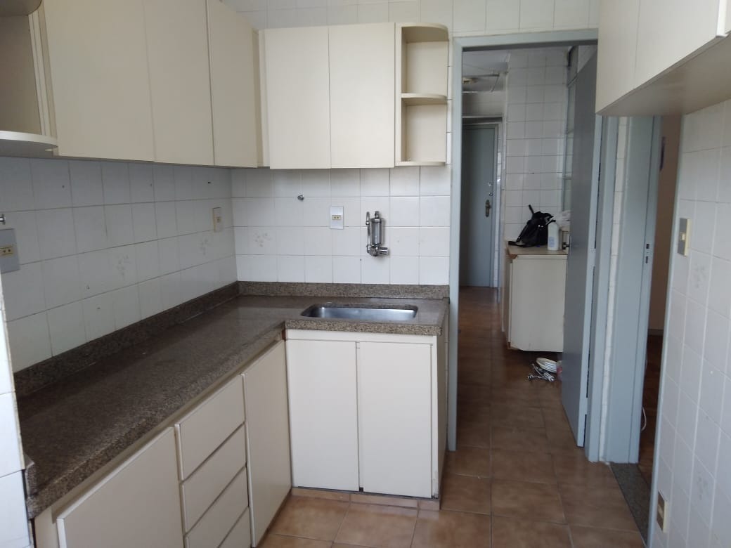 Apartamento à venda com 3 quartos, 90m² - Foto 4