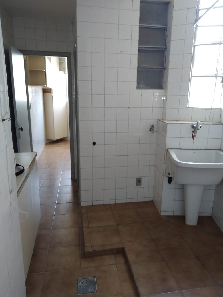 Apartamento à venda com 3 quartos, 90m² - Foto 9